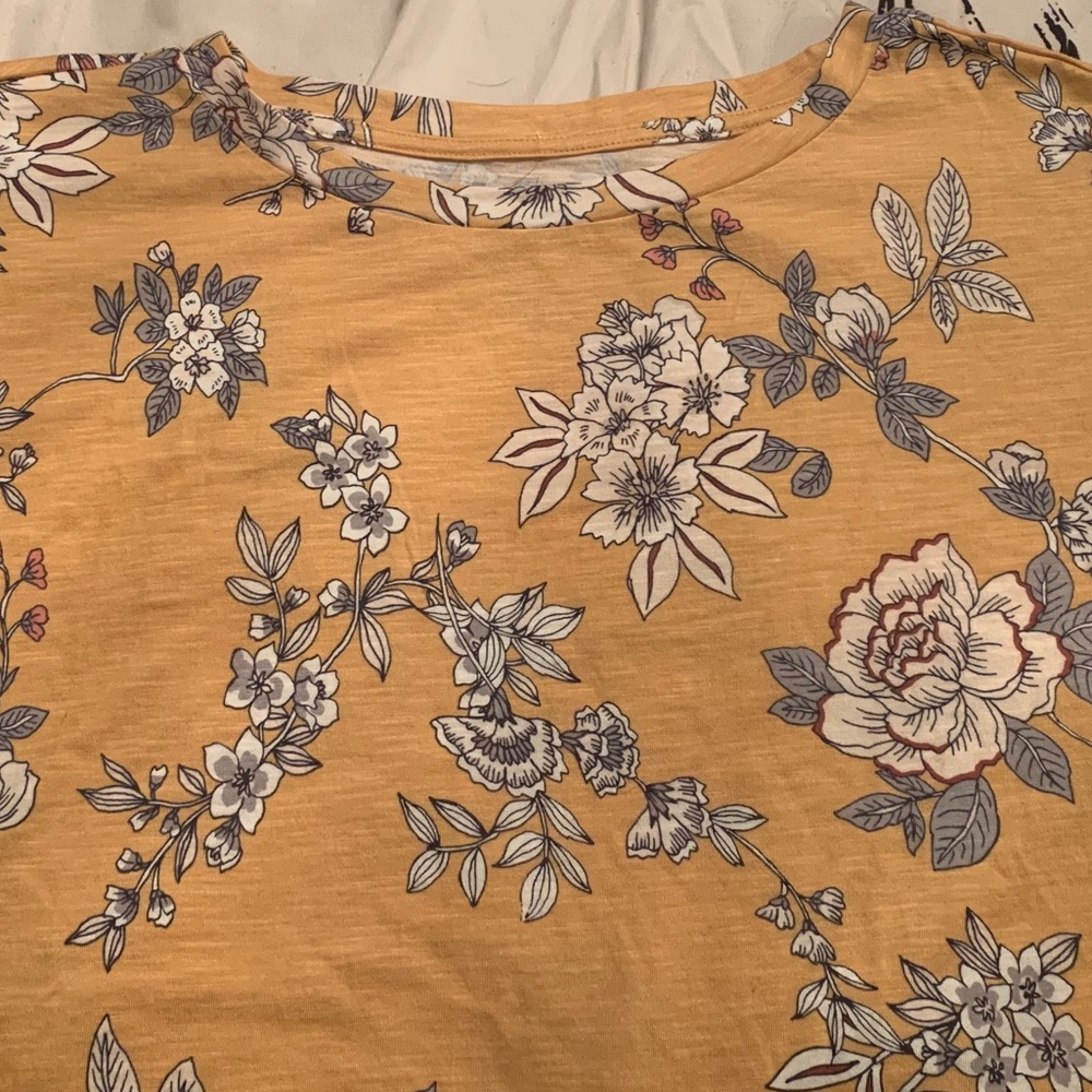 24/7 Floral Drop Shoulder Tee